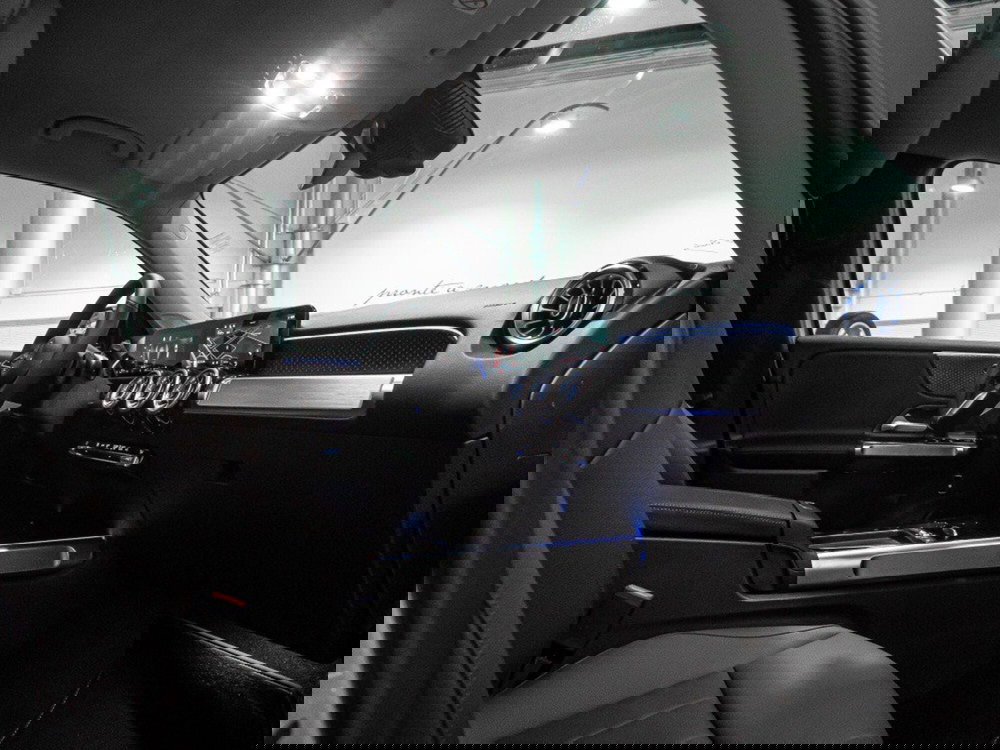 Mercedes-Benz GLB nuova a Ancona (18)
