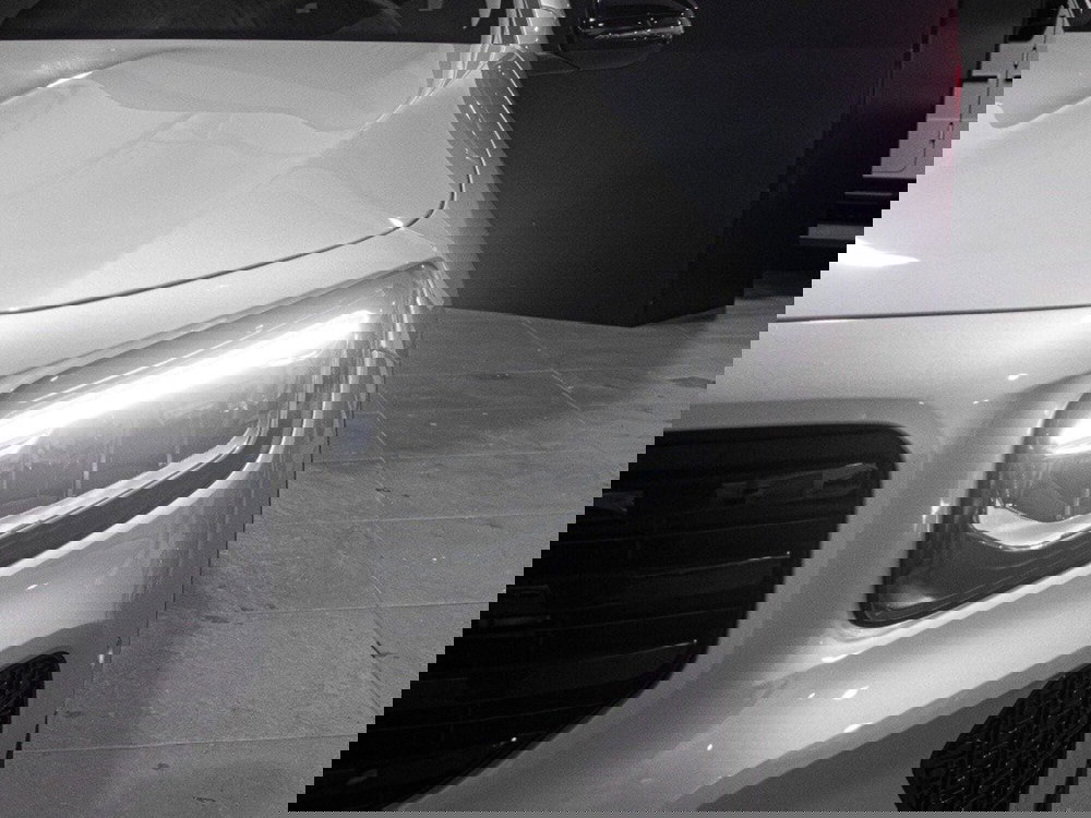 Mercedes-Benz GLB nuova a Ancona (6)