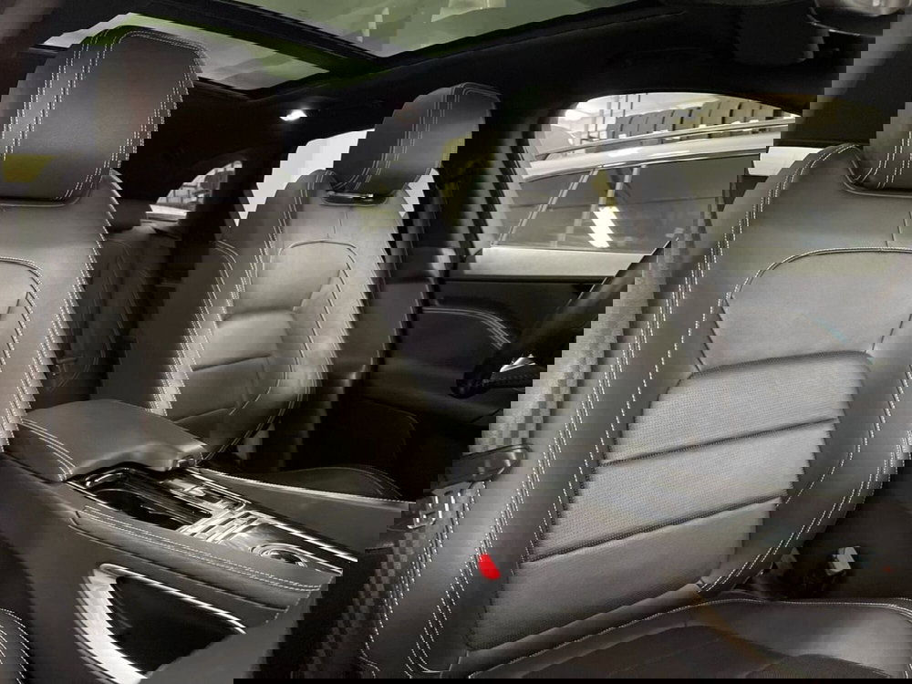 Jaguar F-Pace usata a Macerata (14)