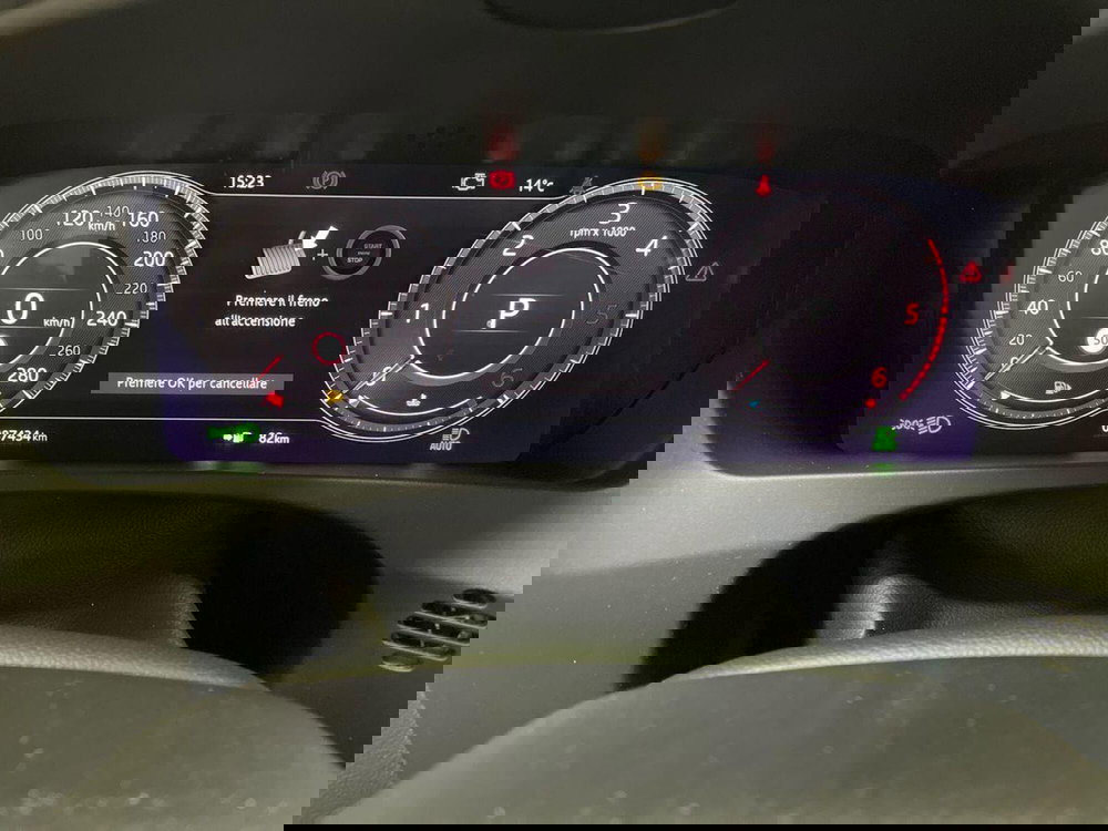 Jaguar F-Pace usata a Macerata (9)