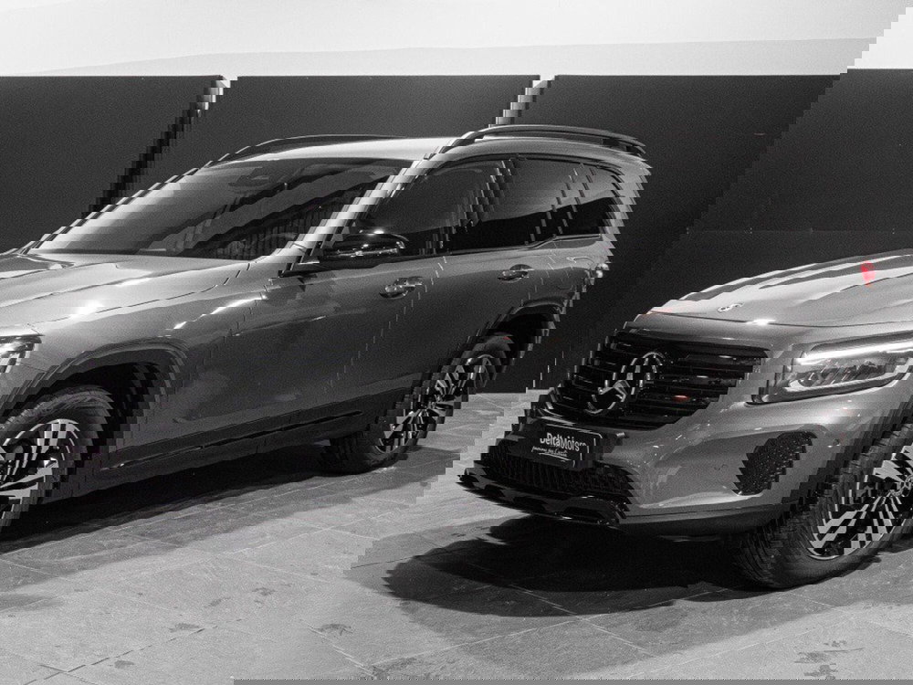Mercedes-Benz GLB nuova a Ancona