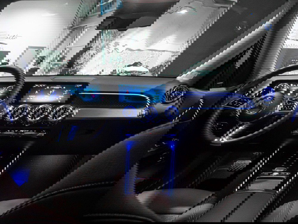 Mercedes-Benz GLB nuova a Ancona (16)