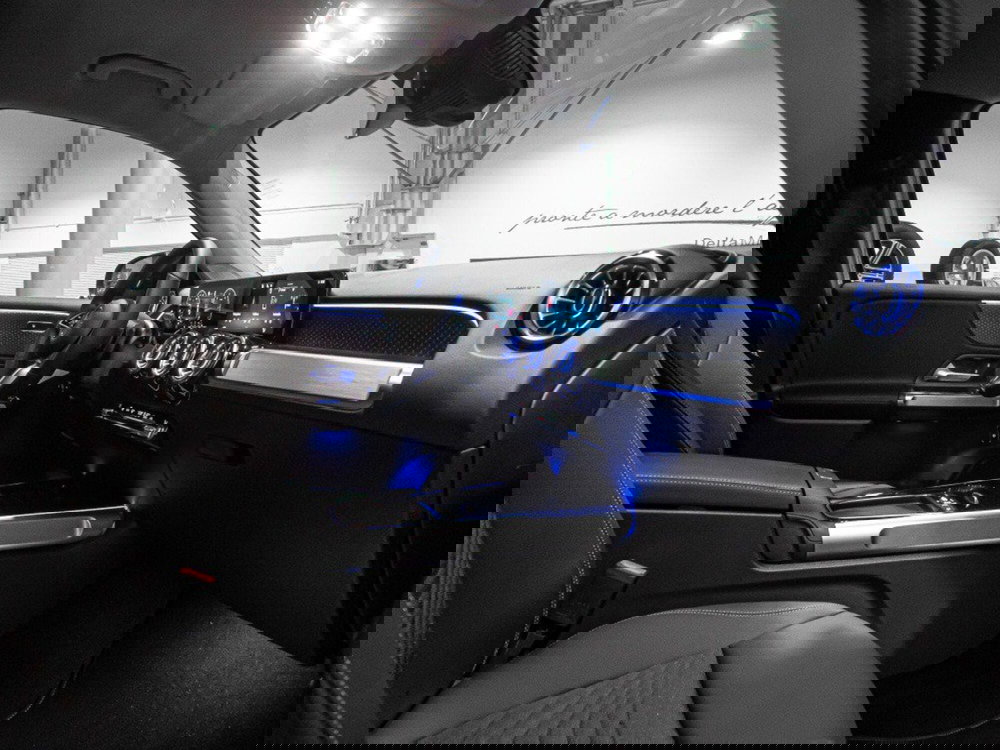 Mercedes-Benz GLB nuova a Ancona (17)
