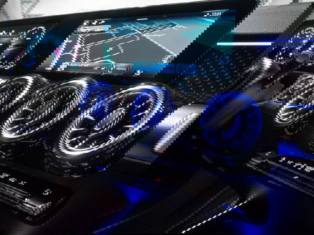 Mercedes-Benz GLB nuova a Ancona (19)