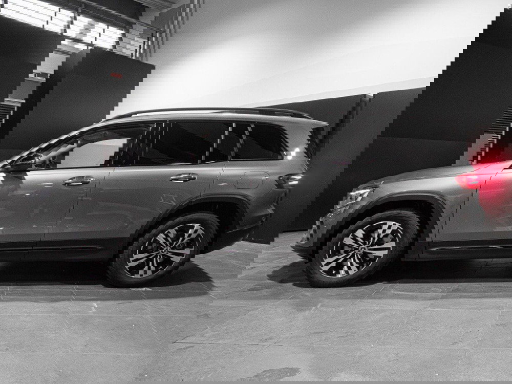 Mercedes-Benz GLB nuova a Ancona (2)