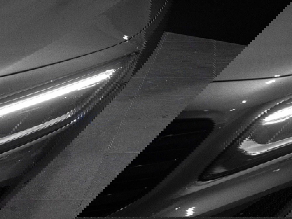 Mercedes-Benz GLB nuova a Ancona (6)