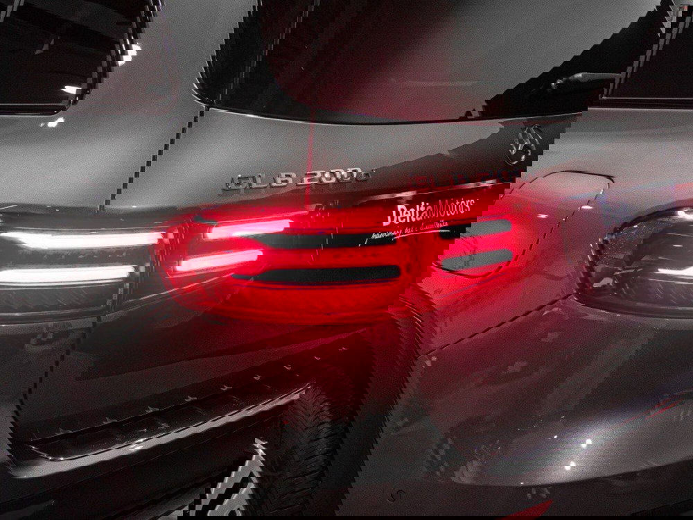 Mercedes-Benz GLB nuova a Ancona (8)