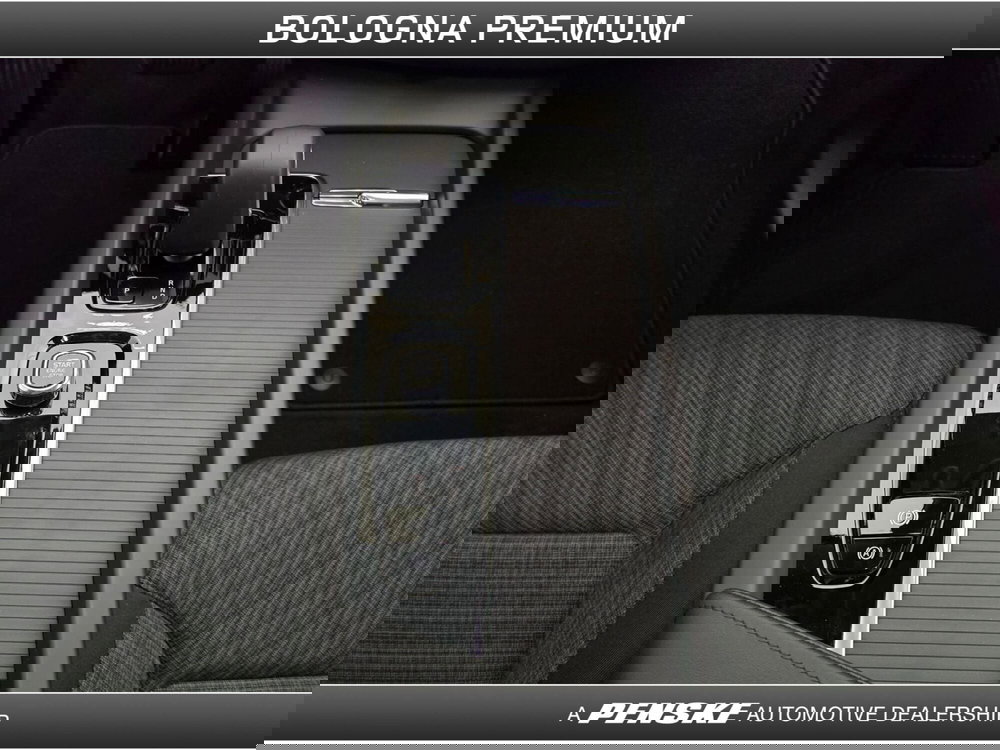 Volvo XC60 nuova a Bologna (16)