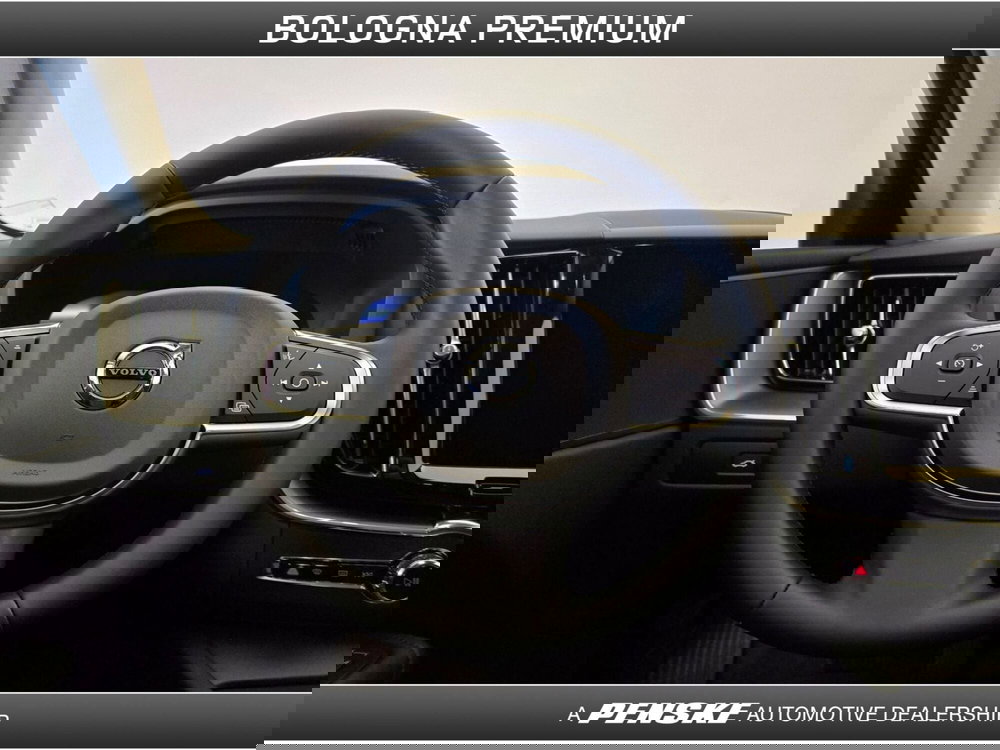 Volvo XC60 nuova a Bologna (17)