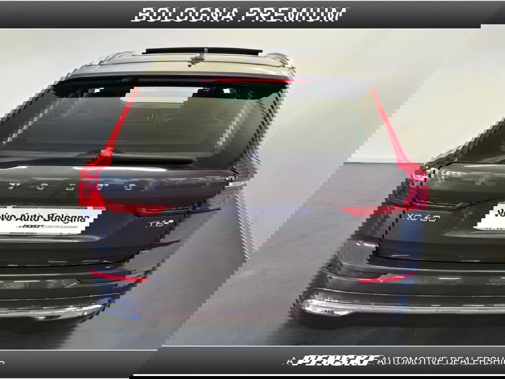 Volvo XC60 nuova a Bologna (8)