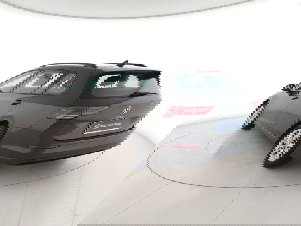 Volkswagen Golf Variant usata a Massa-Carrara (2)