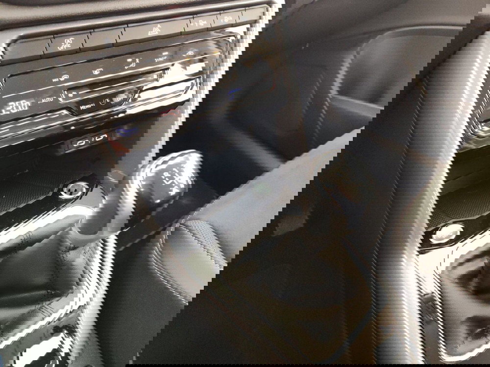 Volkswagen T-Roc usata a Massa-Carrara (11)