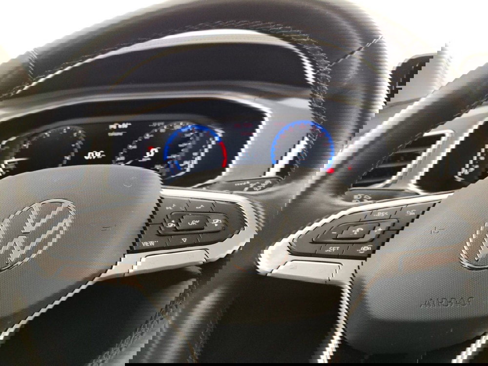 Volkswagen T-Roc usata a Massa-Carrara (13)