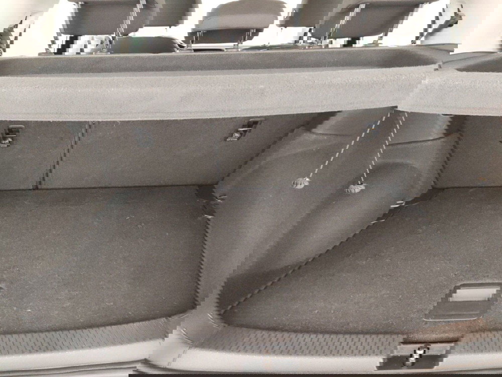 Volkswagen T-Cross usata a Massa-Carrara (15)