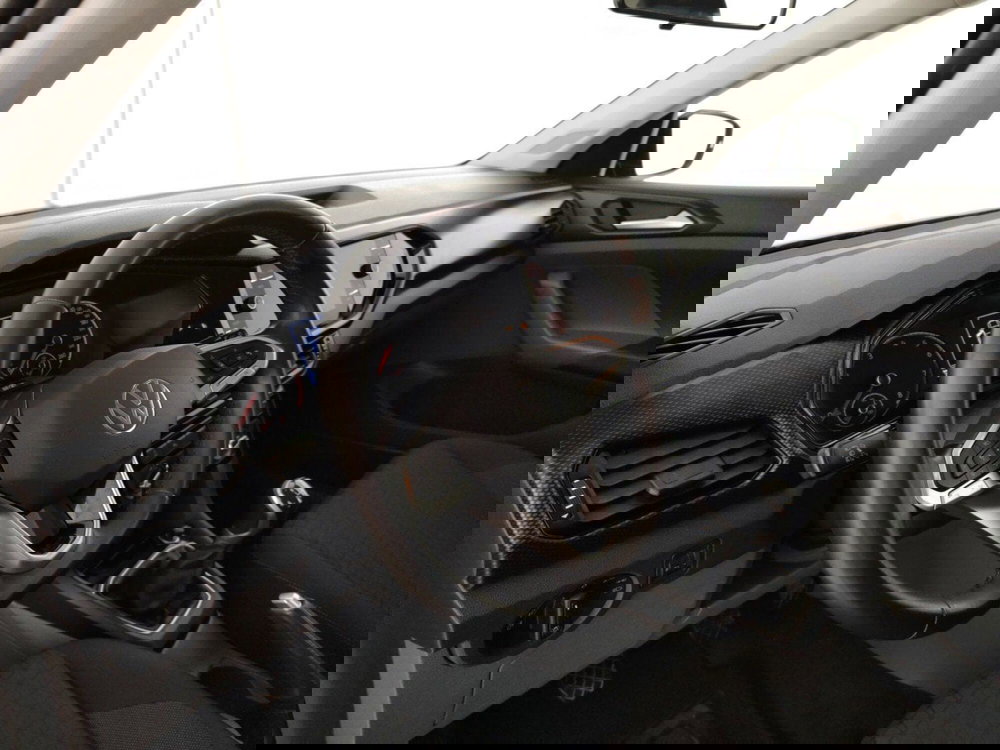 Volkswagen T-Cross usata a Massa-Carrara (8)