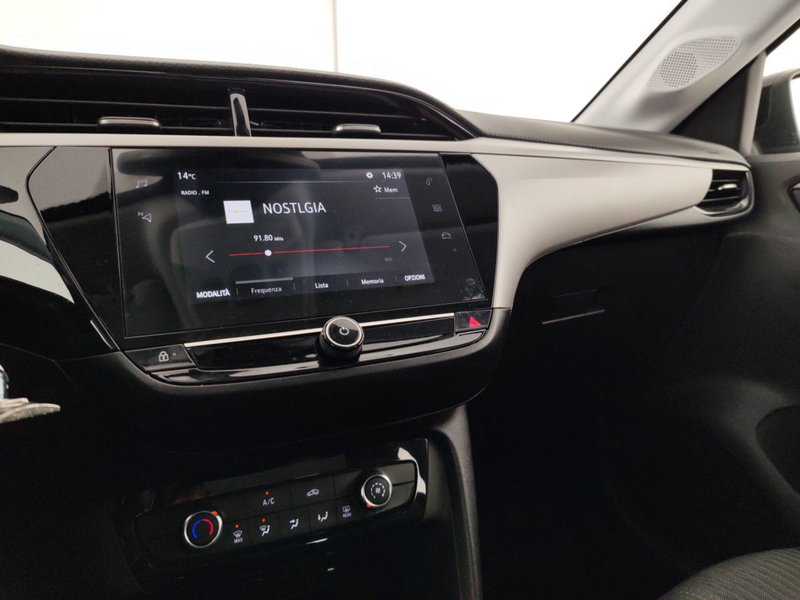 Opel Corsa usata a Massa-Carrara (12)