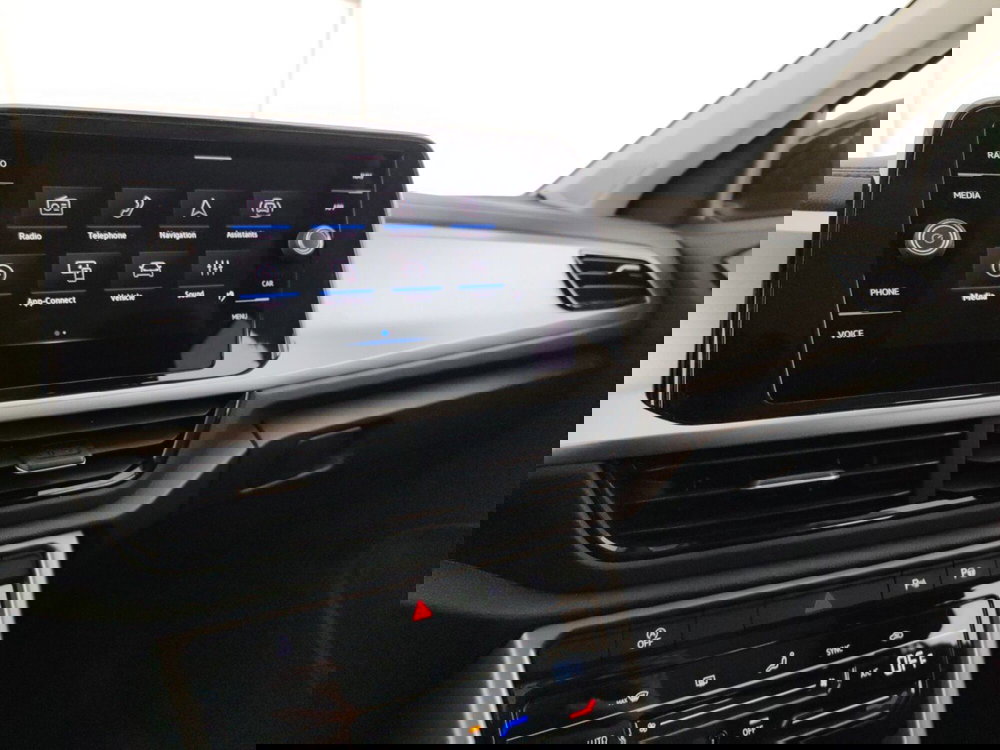 Volkswagen T-Roc usata a Massa-Carrara (12)