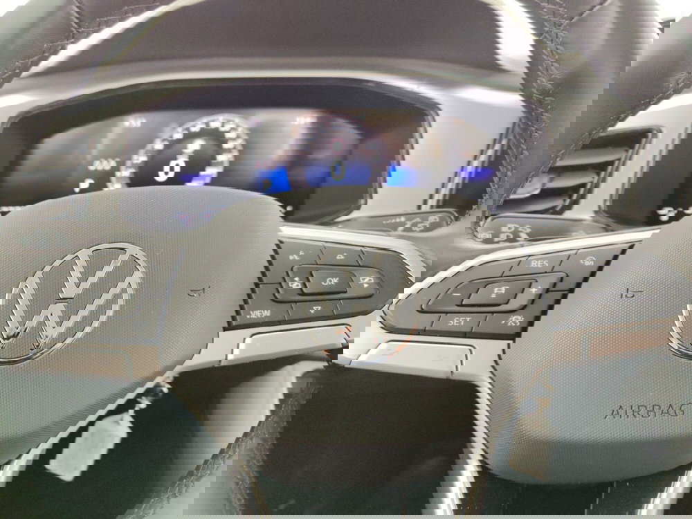 Volkswagen T-Roc usata a Massa-Carrara (13)