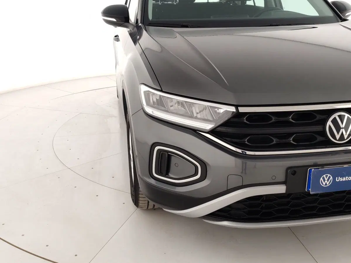 Volkswagen T-Roc usata a Massa-Carrara (5)