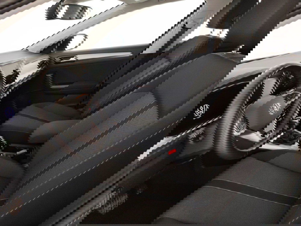 Volkswagen T-Roc usata a Massa-Carrara (7)