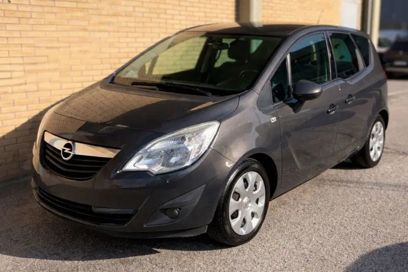 Opel Meriva usata a Rimini