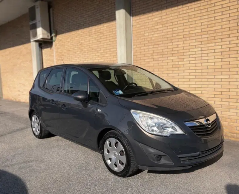 Opel Meriva usata a Rimini (4)