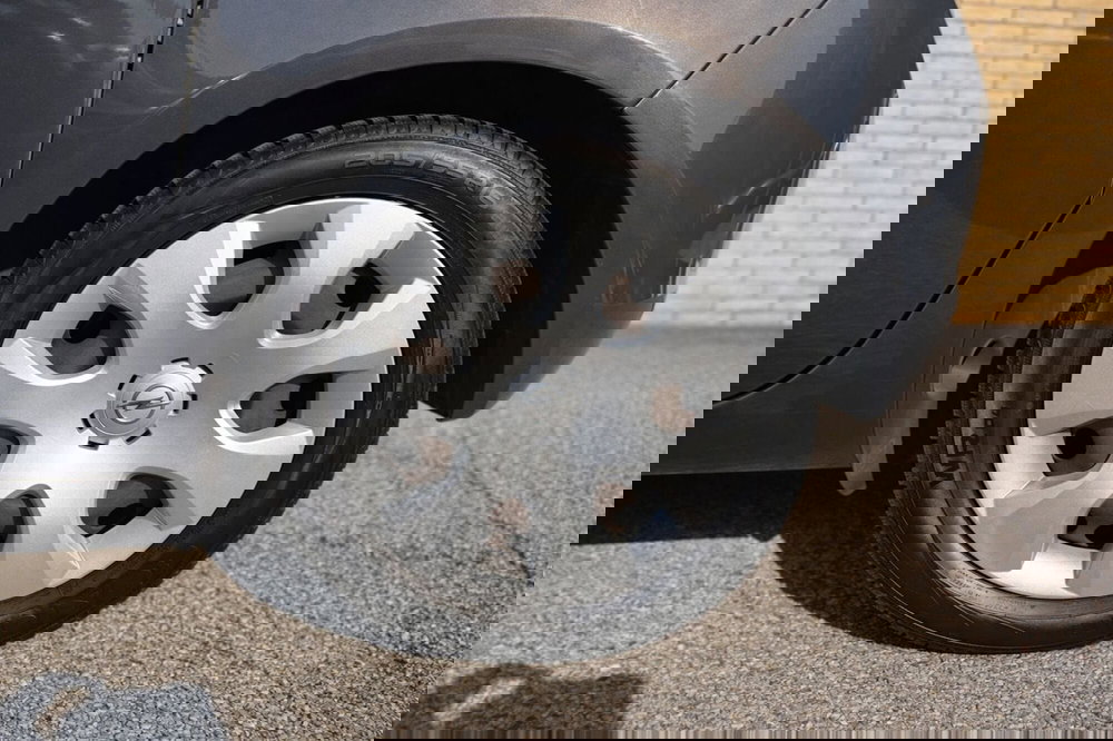 Opel Meriva usata a Rimini (9)