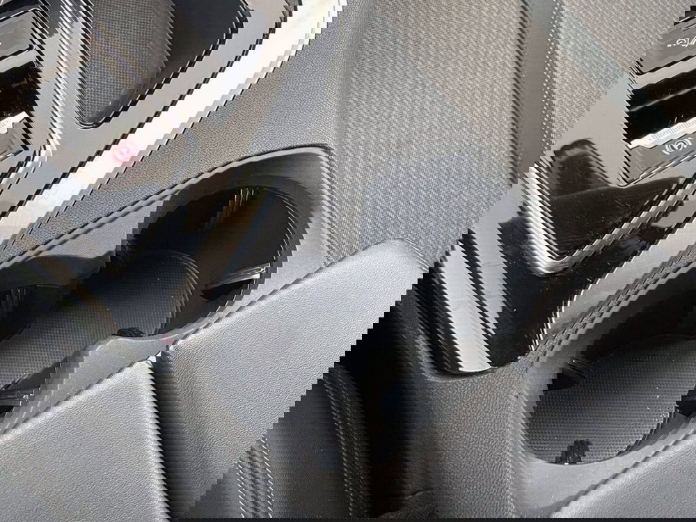 Peugeot 3008 usata a Perugia (20)