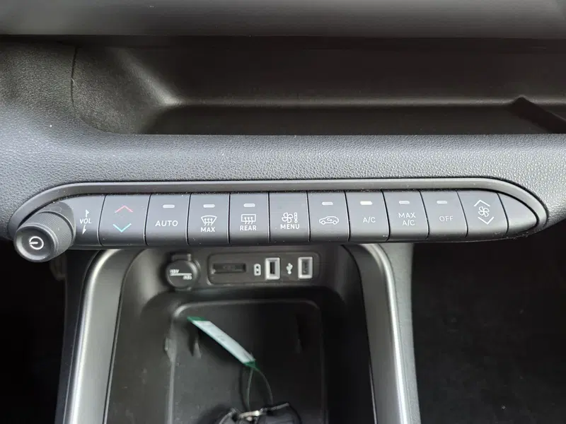 Jeep Avenger usata a Parma (18)