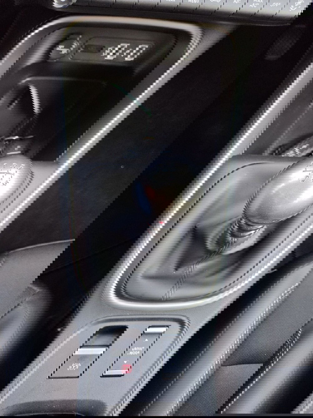 Jeep Avenger usata a Parma (19)