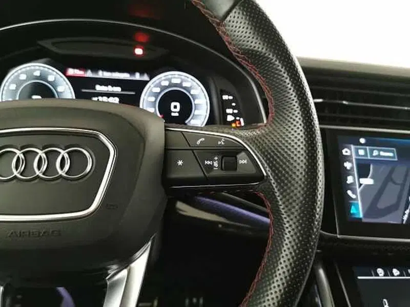 Audi SQ8 usata a Chieti (11)