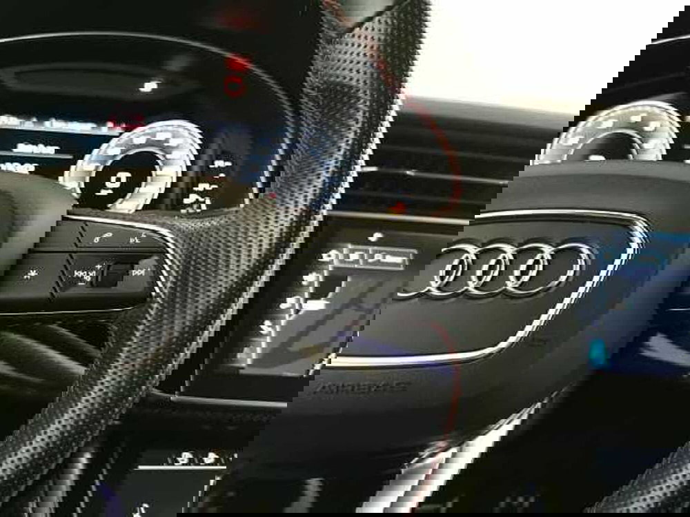 Audi SQ8 usata a Chieti (11)