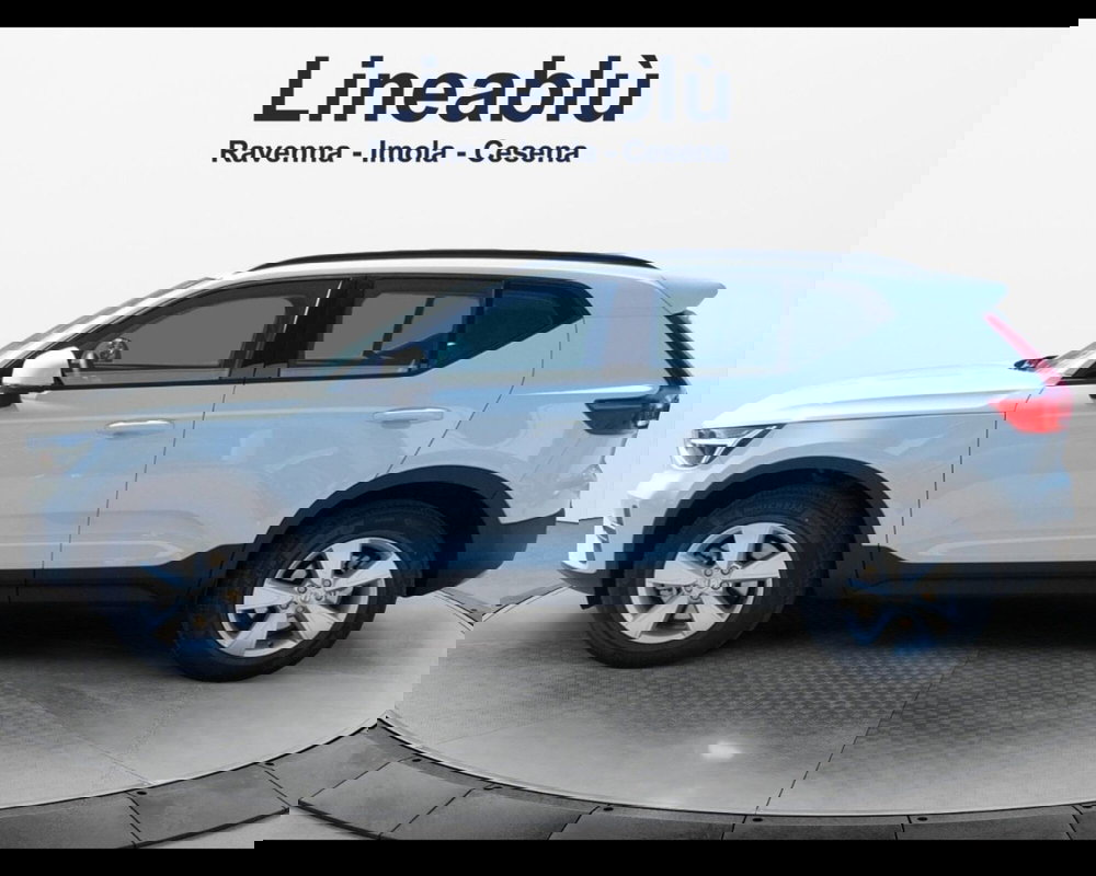 Volvo XC40 nuova a Bologna (2)