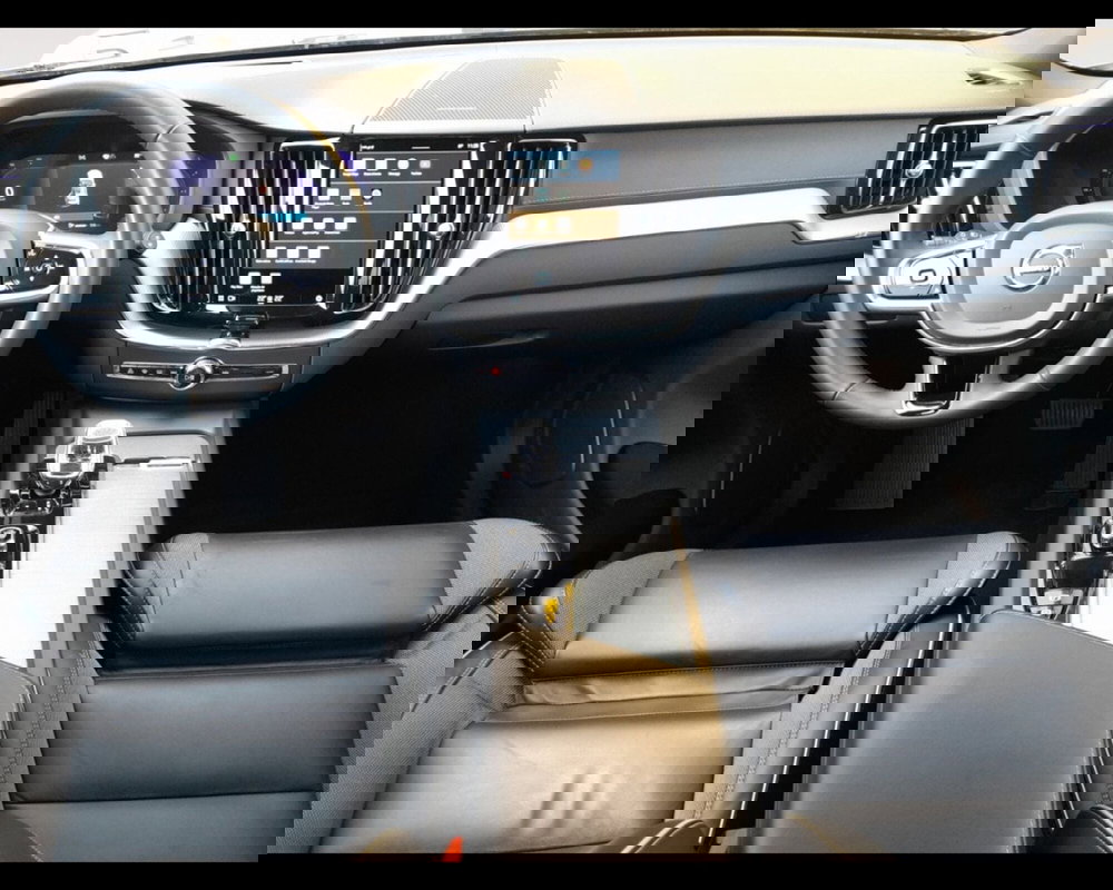 Volvo XC60 usata a Ravenna (10)