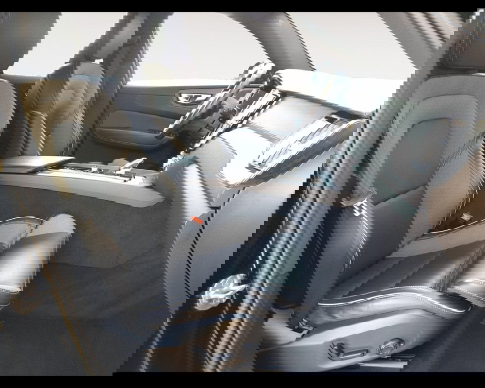 Volvo XC60 usata a Ravenna (15)