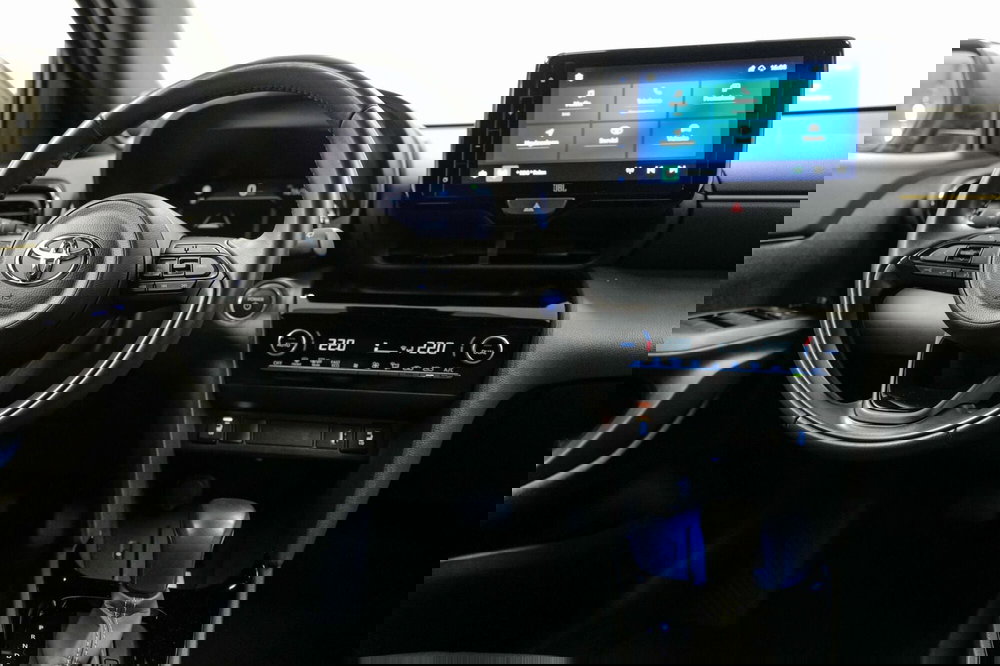 Toyota Yaris Cross usata a Varese (11)