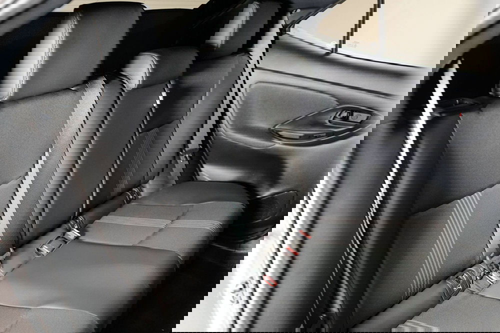 Toyota Yaris Cross usata a Varese (14)