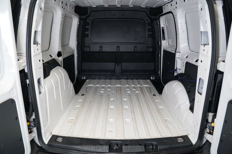 Volkswagen Veicoli Commerciali Caddy Furgone usata a Varese (13)