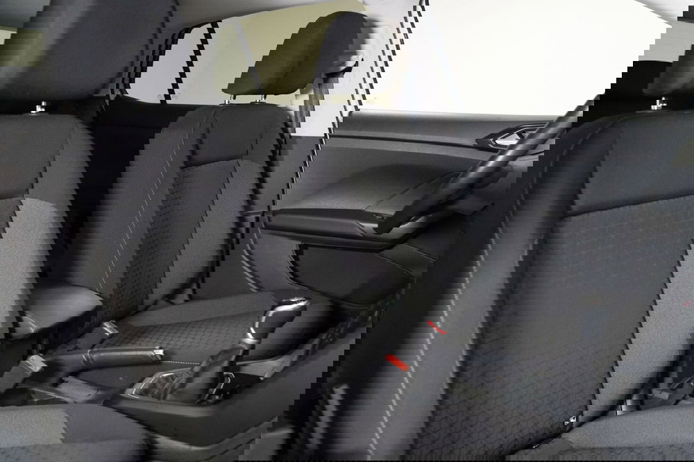 Volkswagen T-Cross usata a Varese (9)