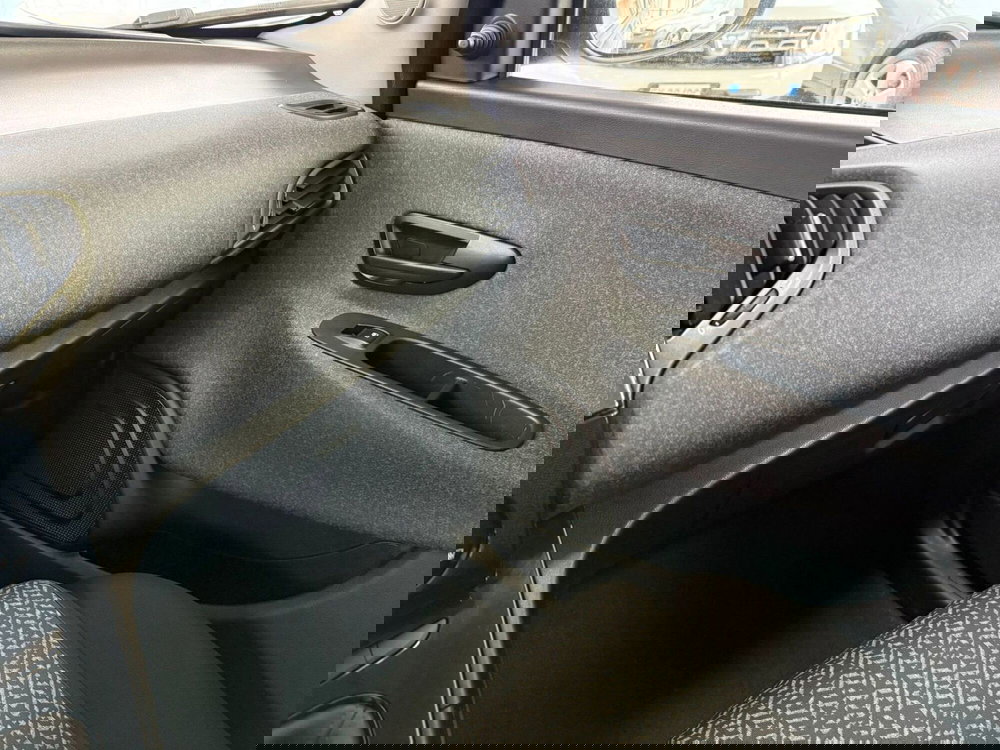 Lancia Ypsilon usata a Brescia (18)