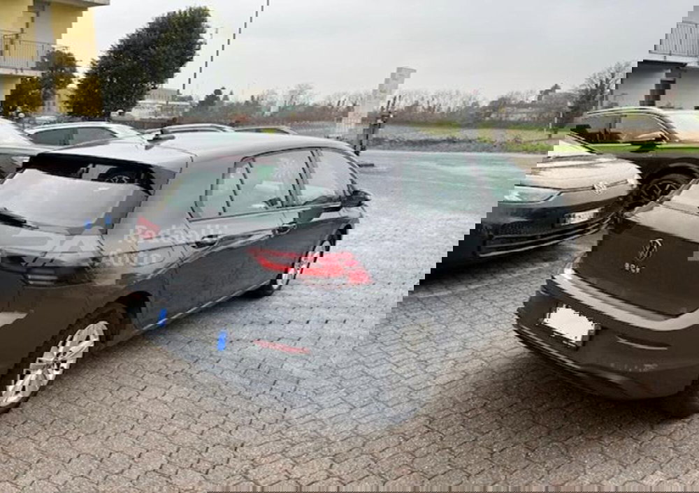 Volkswagen Golf usata a Lecco (4)