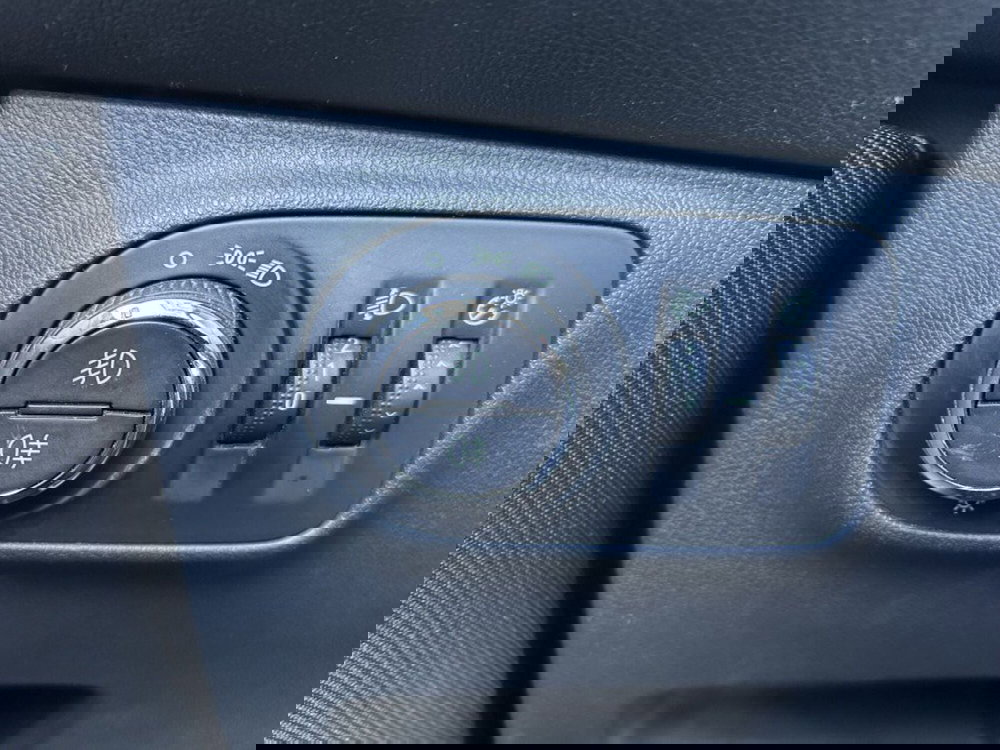 Opel Corsa Coupé usata a Cuneo (11)