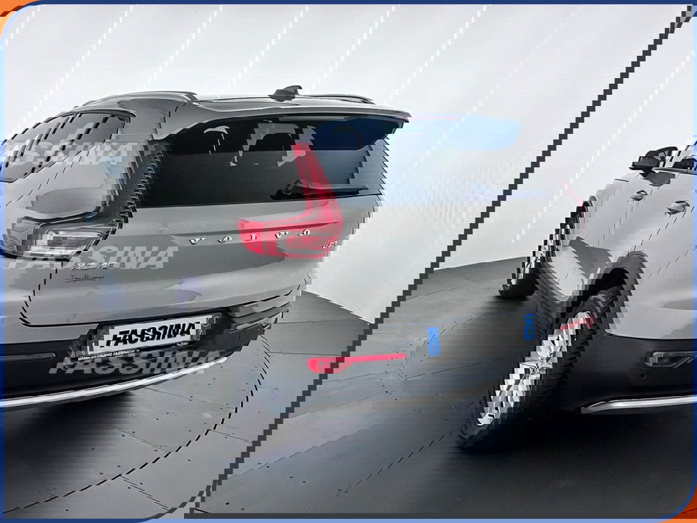 Volvo XC40 usata a Milano (4)