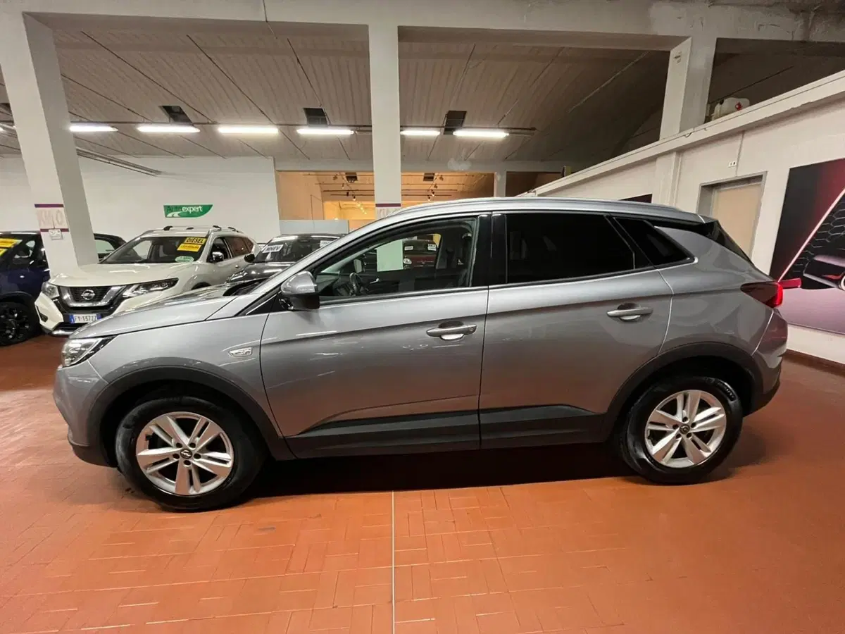Opel Grandland usata a Lucca (8)