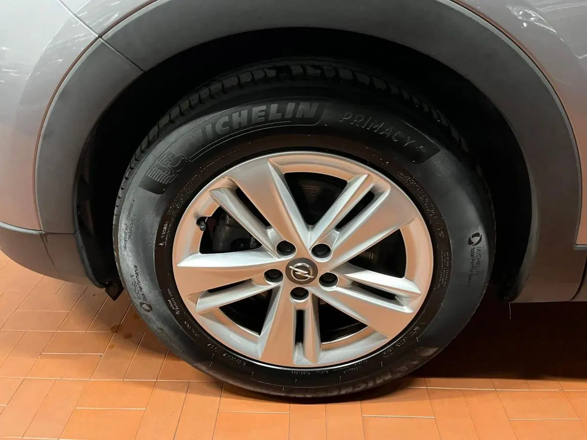 Opel Grandland usata a Lucca (9)