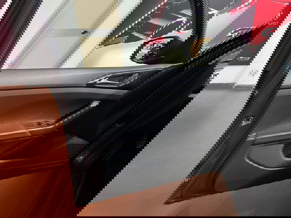 Volkswagen T-Cross usata a Lucca (10)