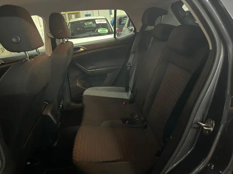 Volkswagen T-Cross usata a Lucca (12)
