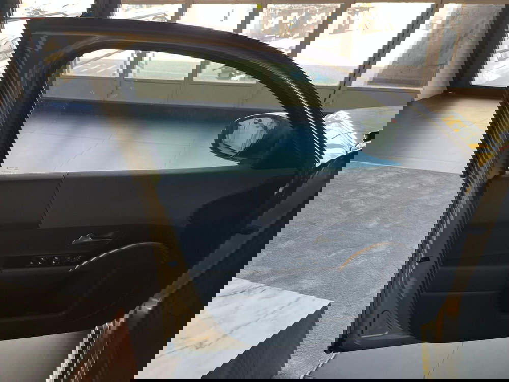 Lancia Ypsilon nuova a Lucca (8)