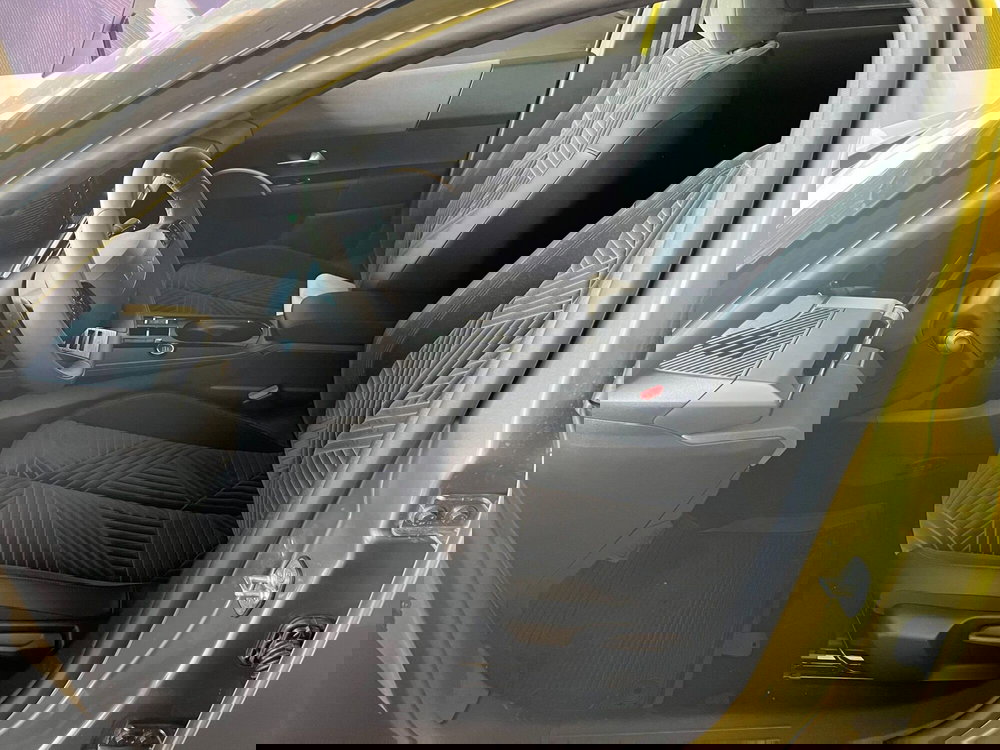 Lancia Ypsilon nuova a Lucca (9)