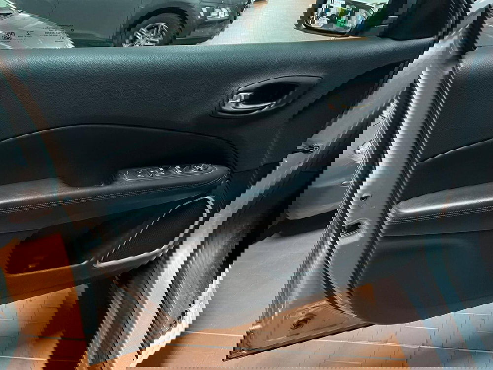 Jeep Compass usata a Lucca (12)